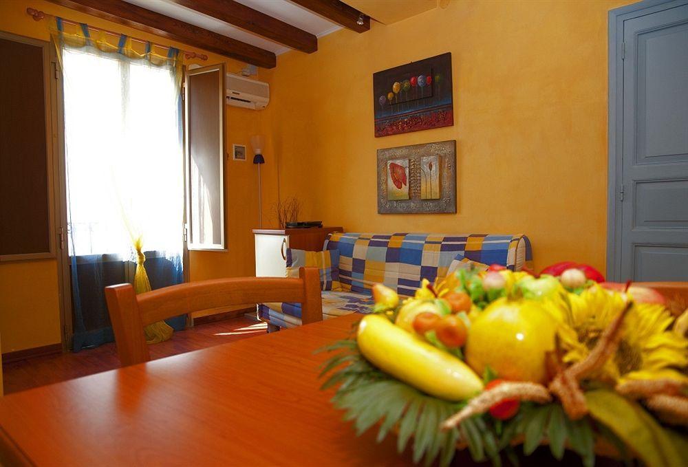 Trapani Tourism Apartments Kültér fotó
